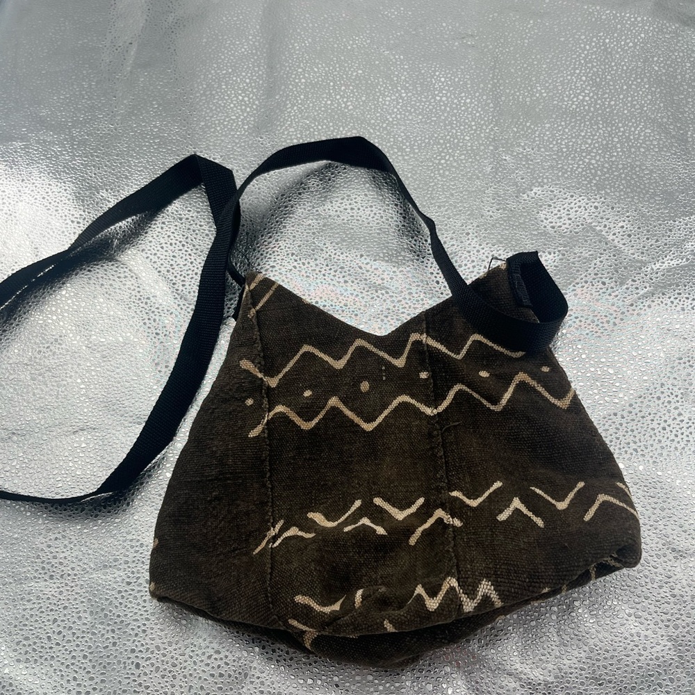 Beth Ritter-Perry PROVERBS 30 One Yeah Baby African Mudcloth Crossbody Bag - Picture 5 of 14